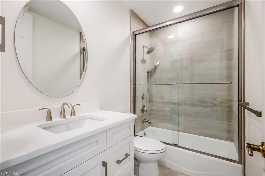 217 Colonade CIR