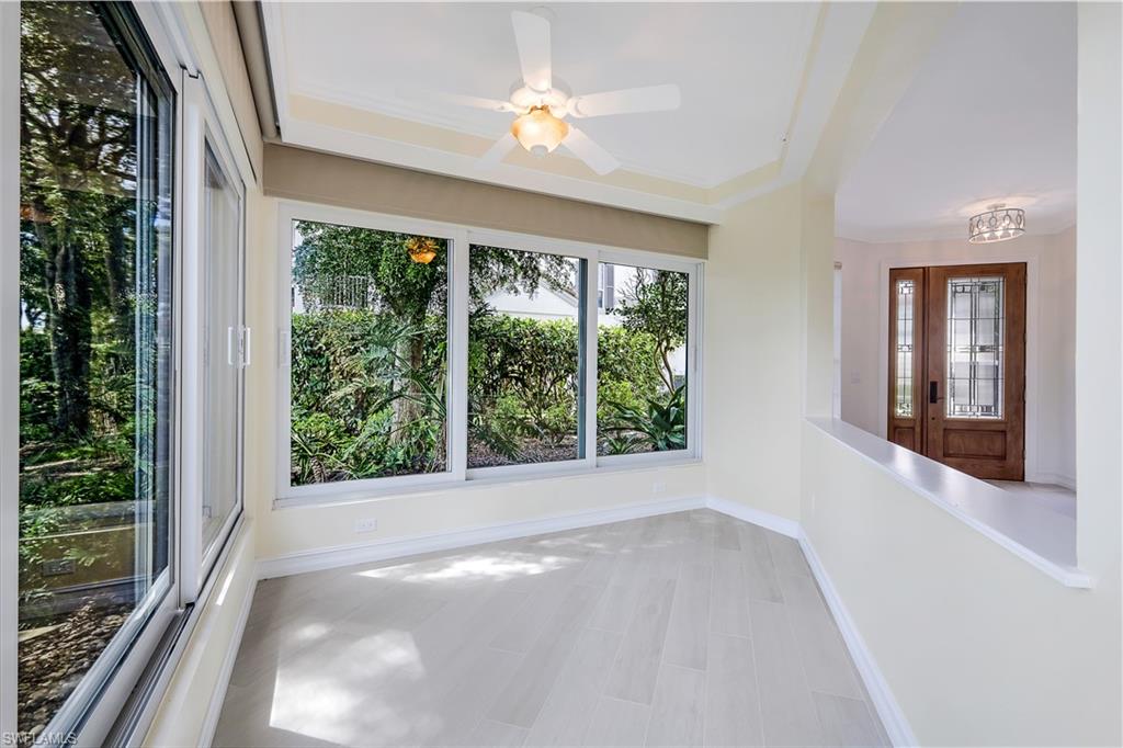 217 Colonade CIR