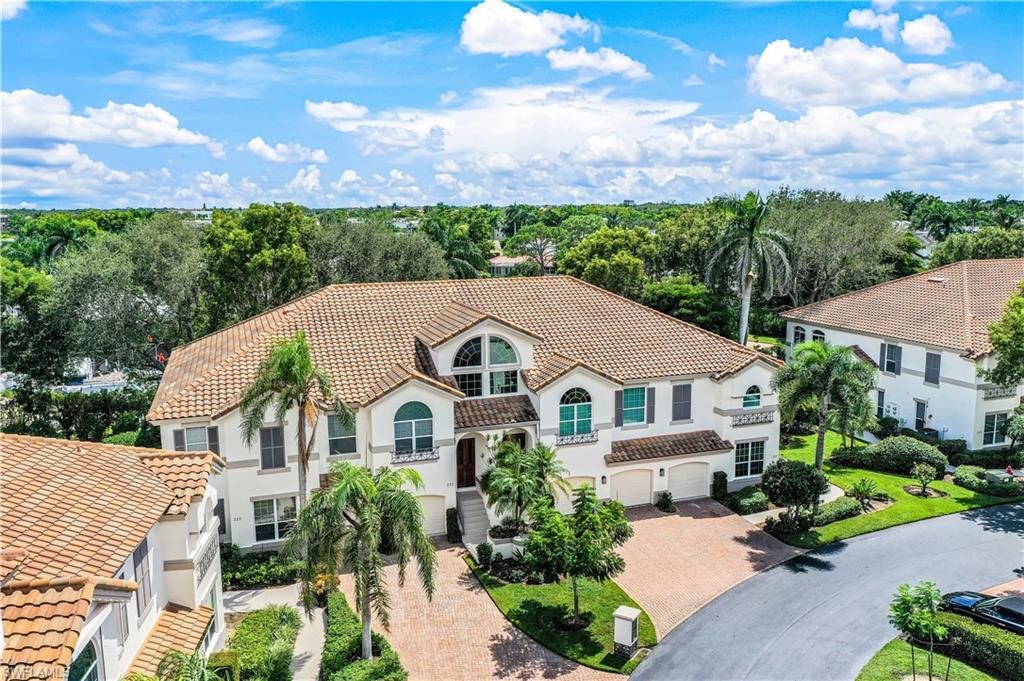 217 Colonade CIR