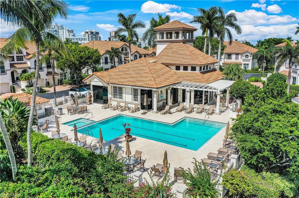 217 Colonade CIR
