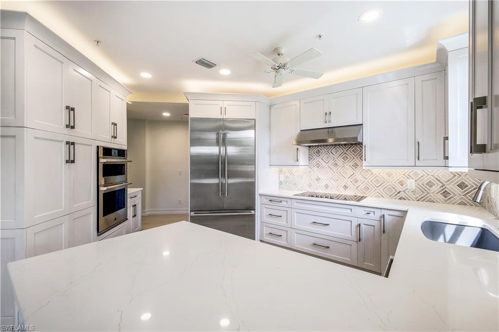 217 Colonade CIR