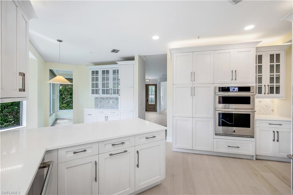 217 Colonade CIR