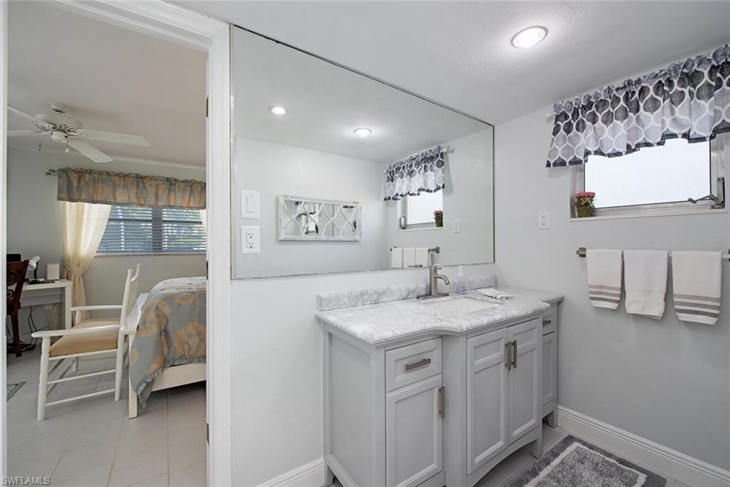 2100 SHAD CT