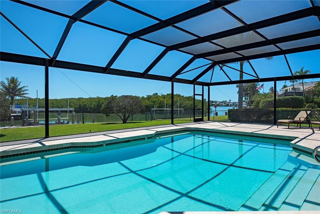 2111 Sheepshead DR