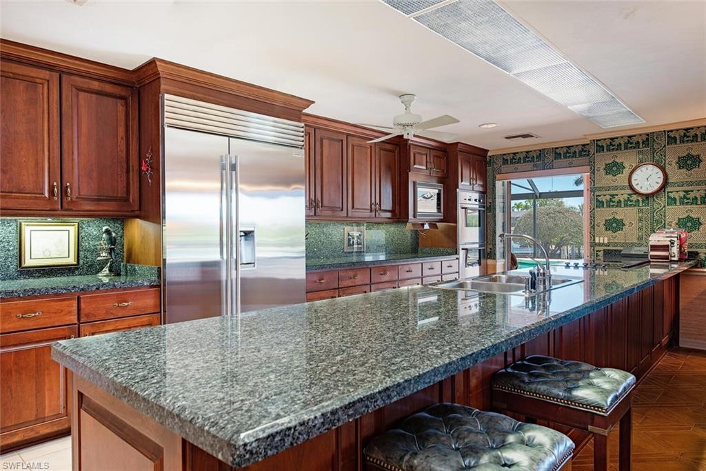 2111 Sheepshead DR