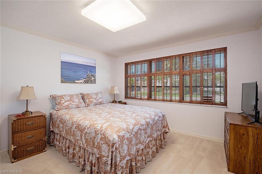 2111 Sheepshead DR