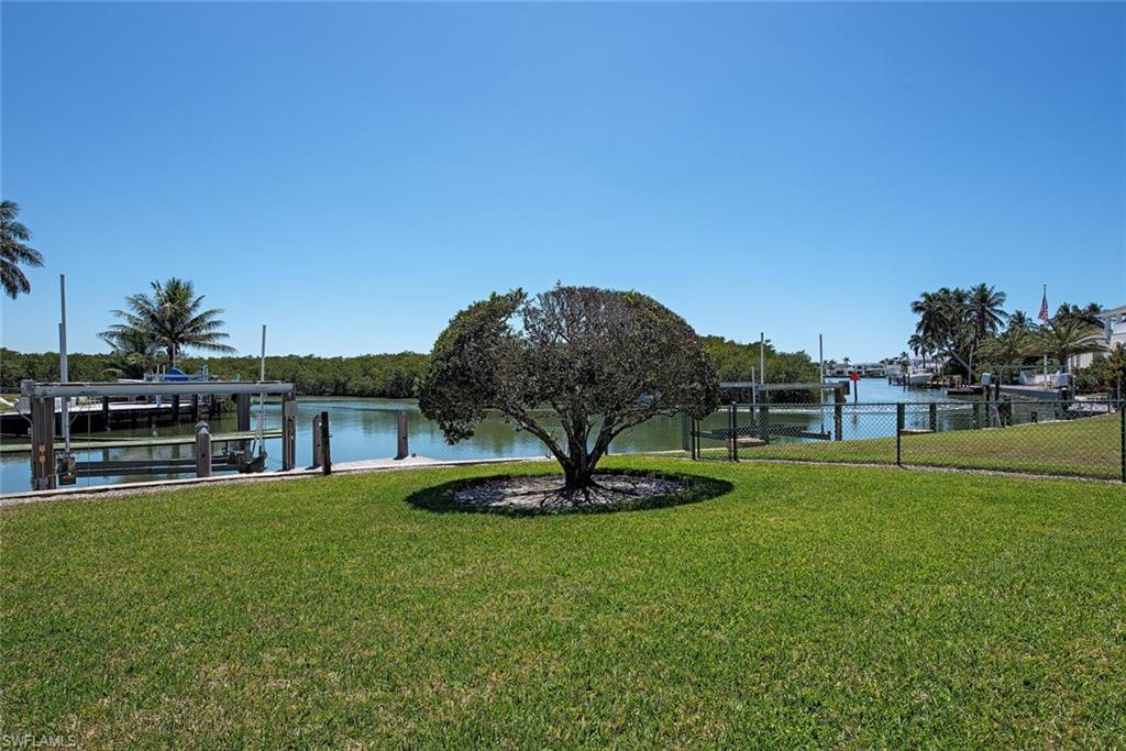 2111 Sheepshead DR