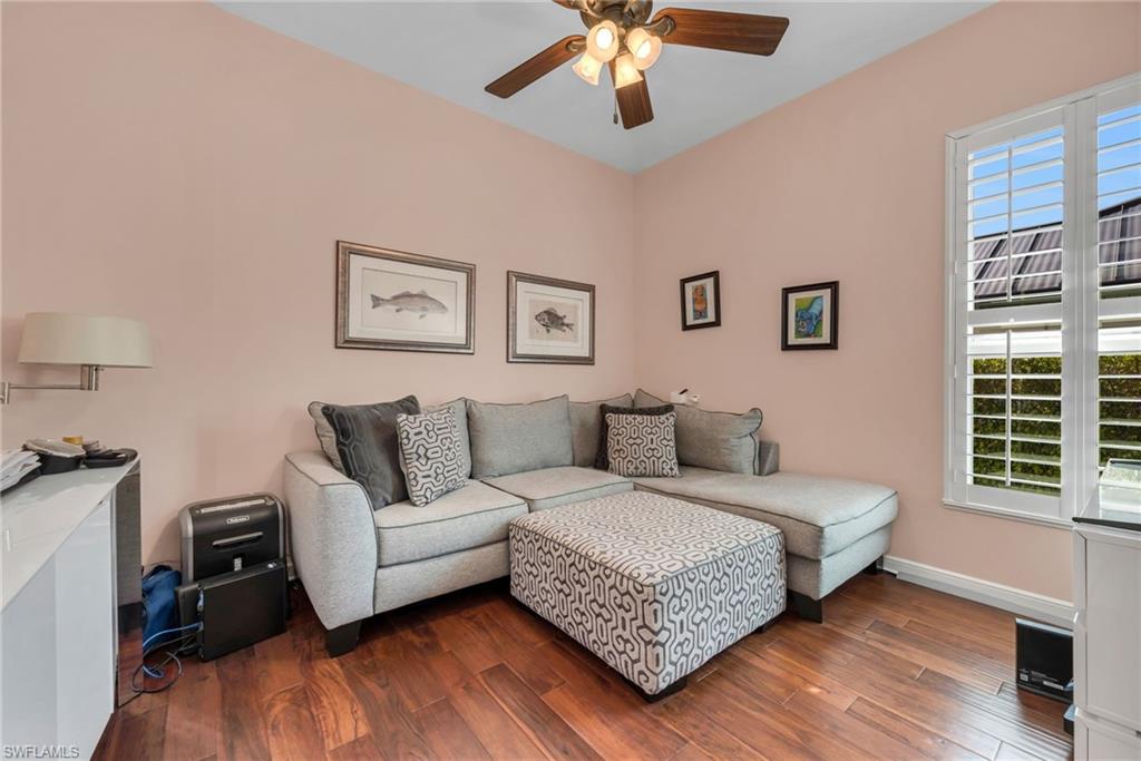 1923 SNOOK DR