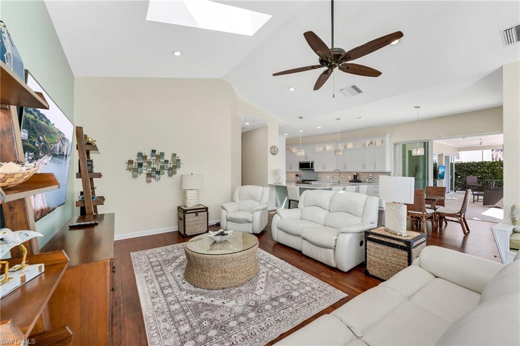 1923 SNOOK DR