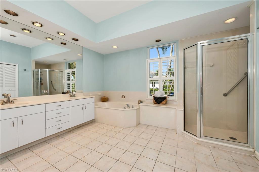 1923 SNOOK DR