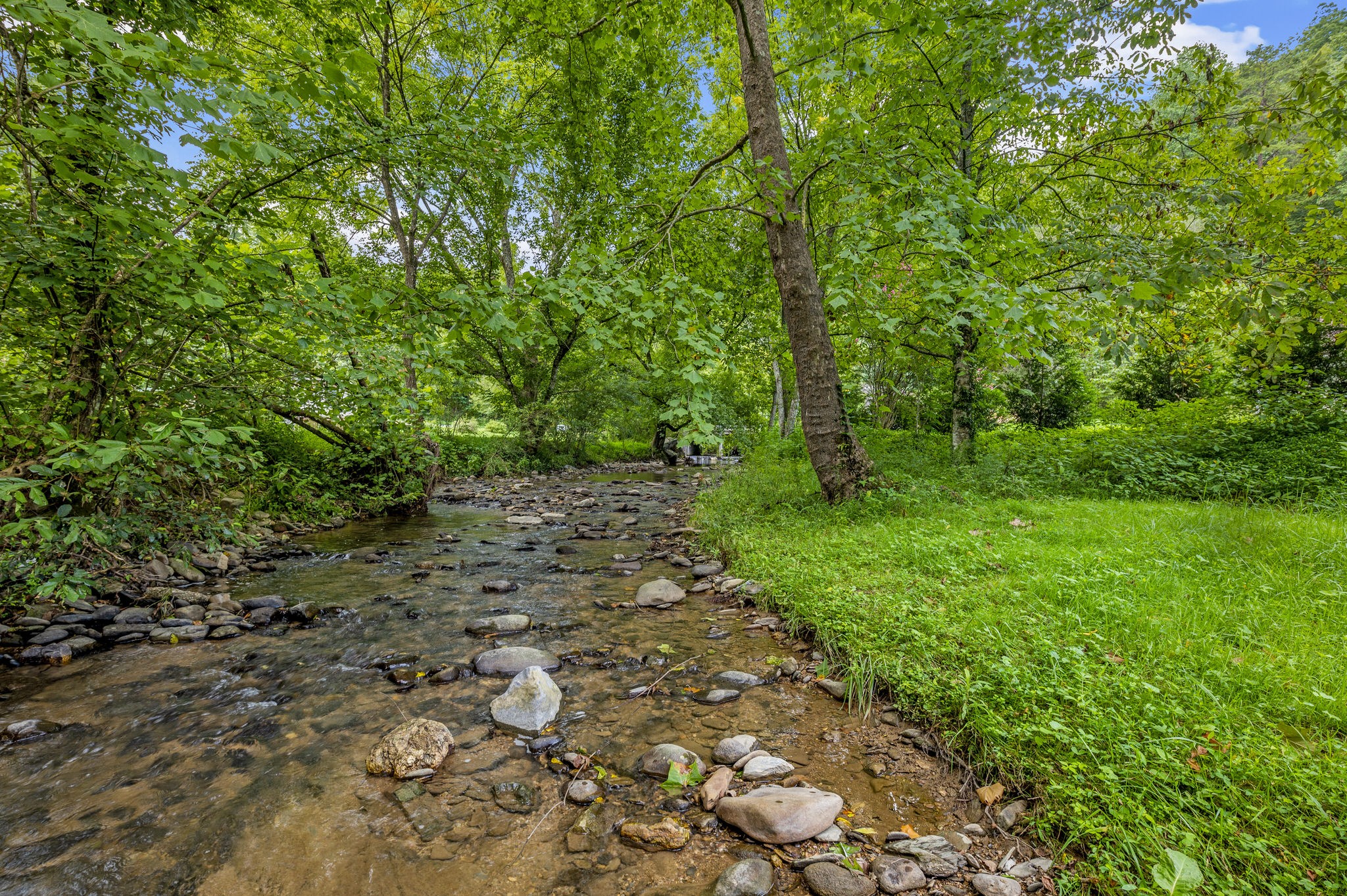 827 Mill Creek Rd