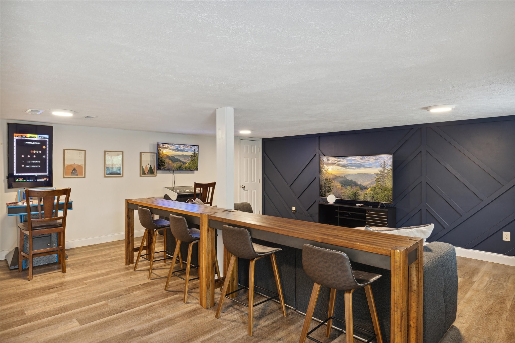 827 Mill Creek Rd