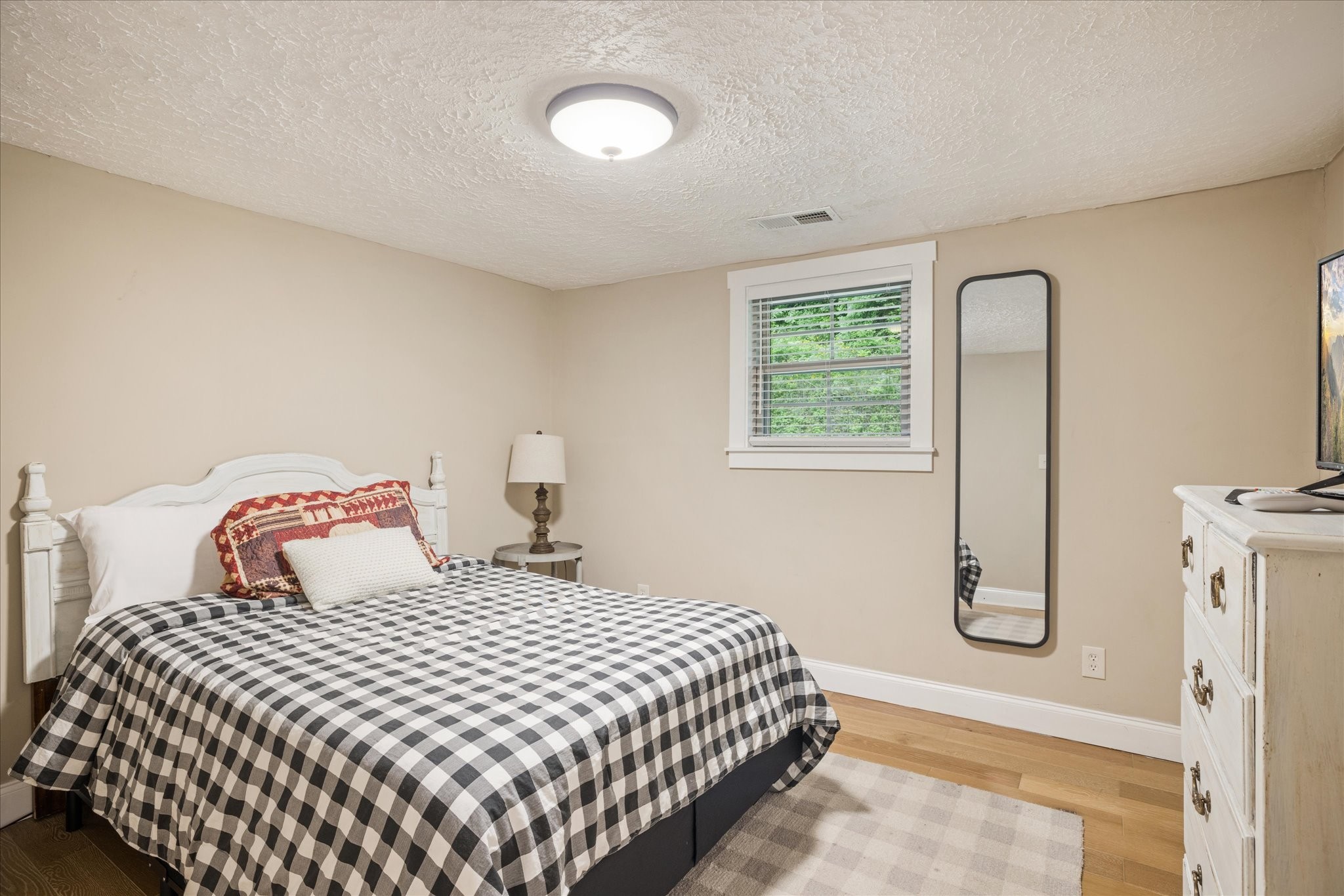 827 Mill Creek Rd