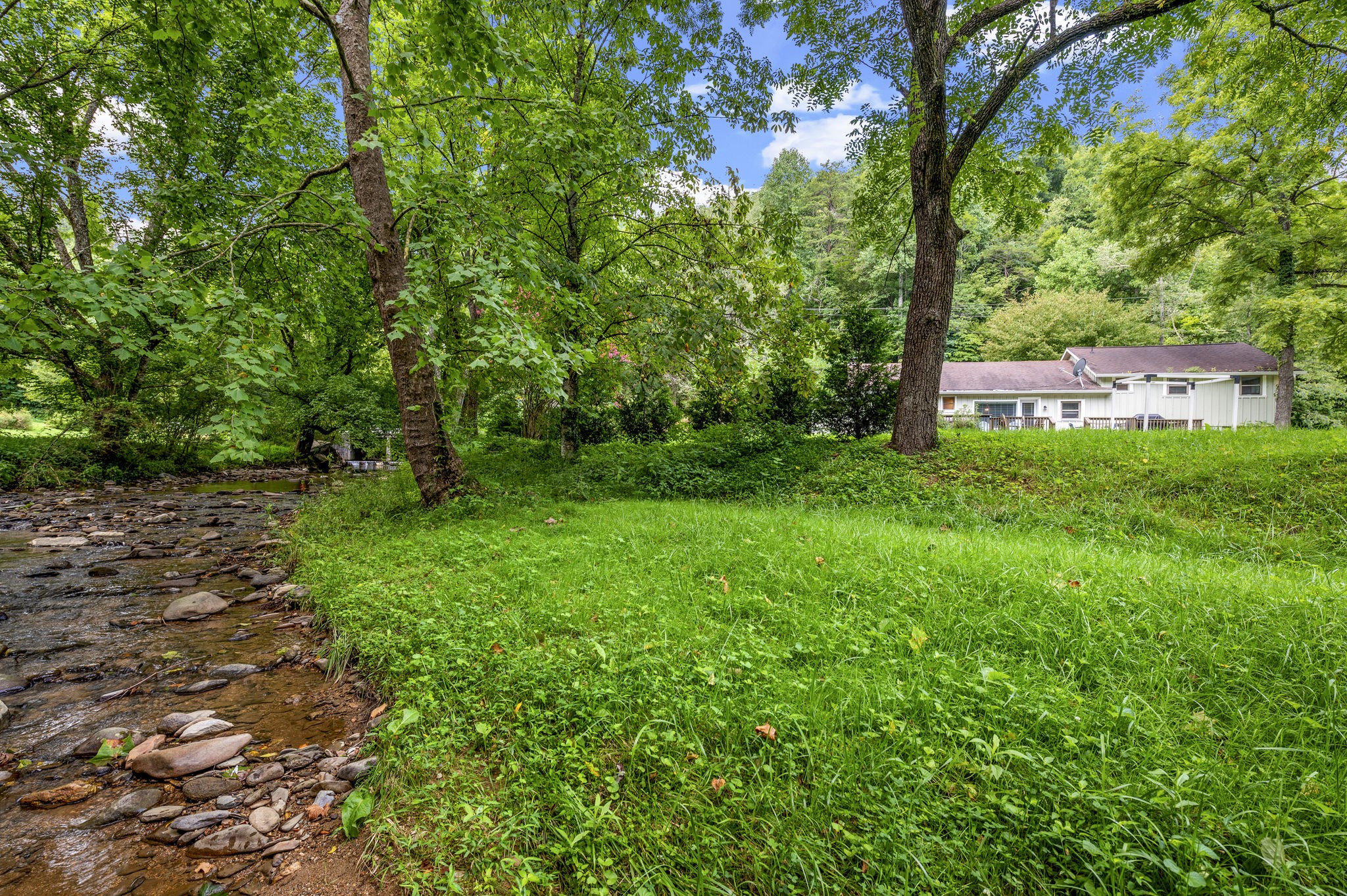 827 Mill Creek Rd