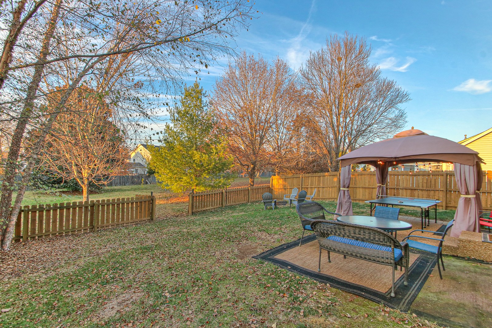 3230 Dark Woods Dr