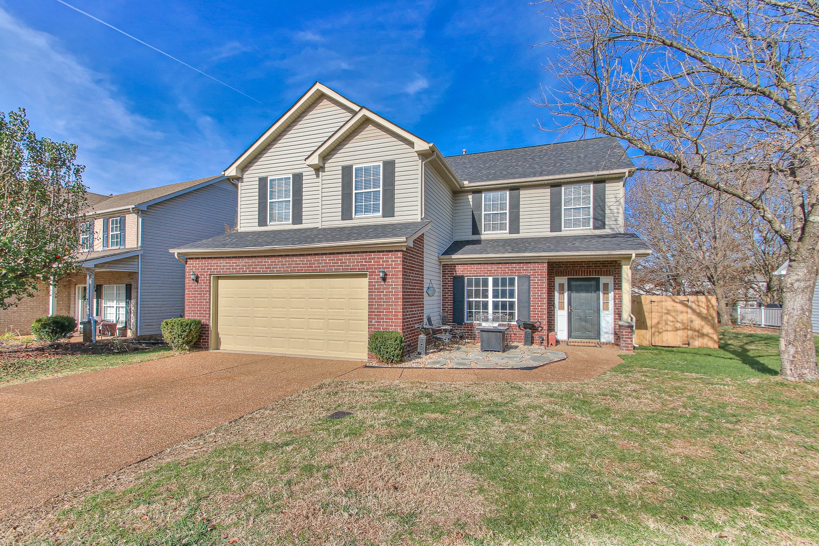 3230 Dark Woods Dr