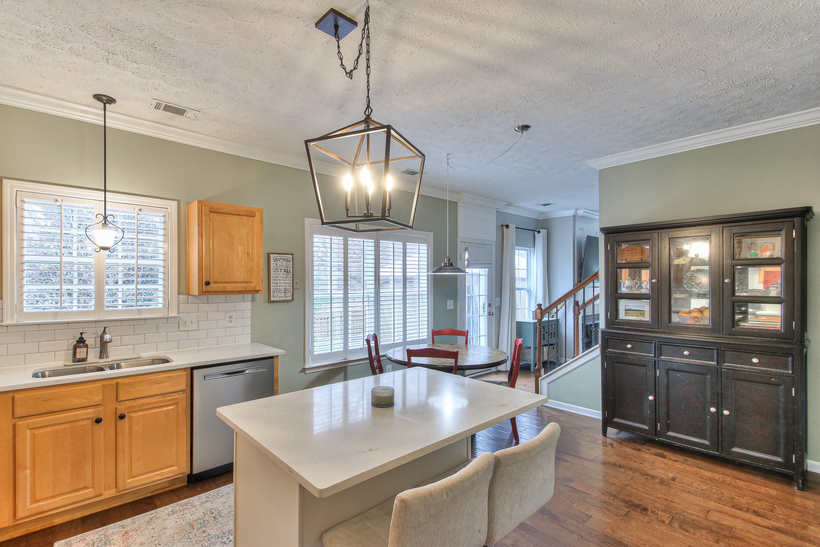 3230 Dark Woods Dr