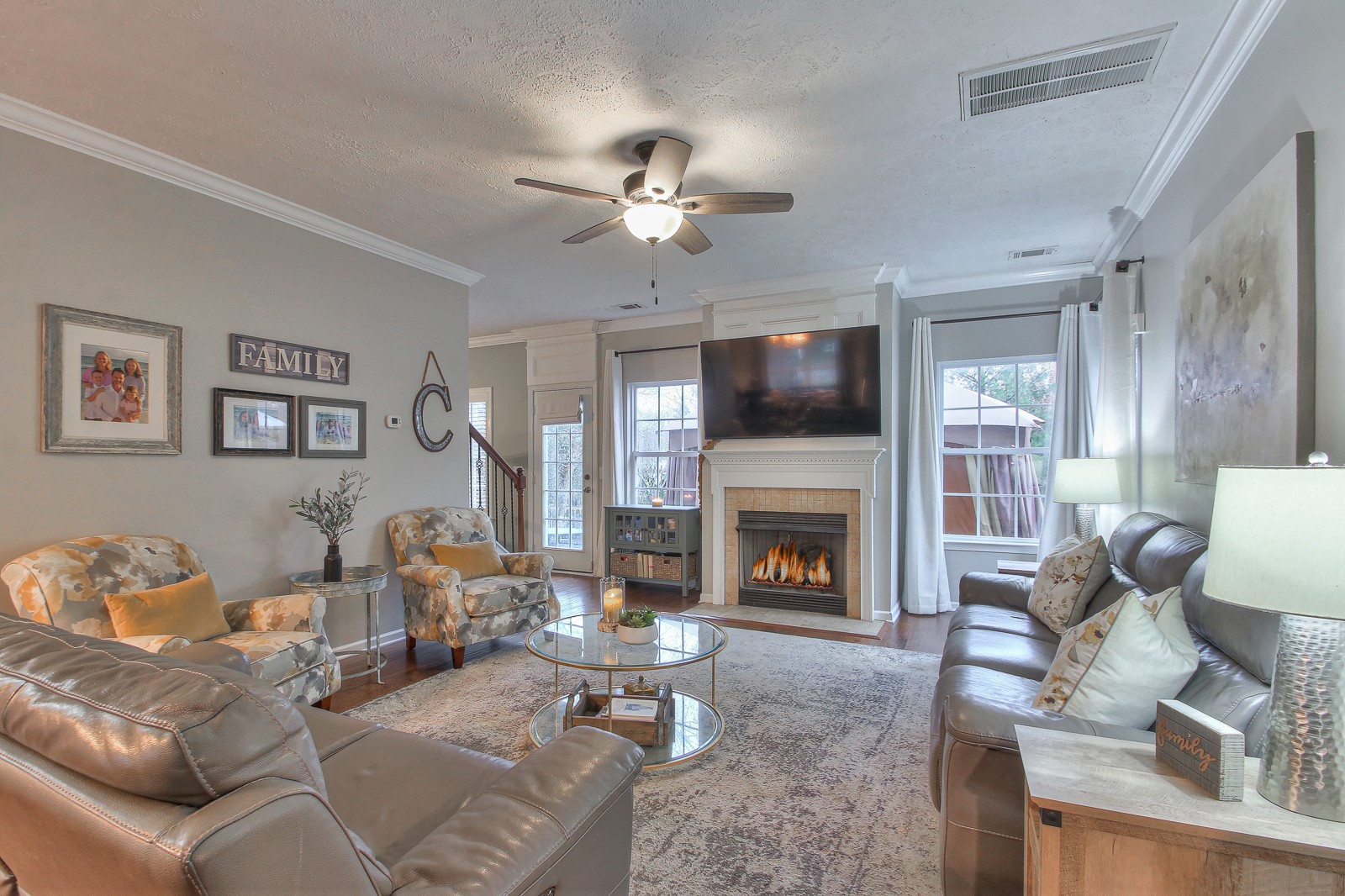3230 Dark Woods Dr