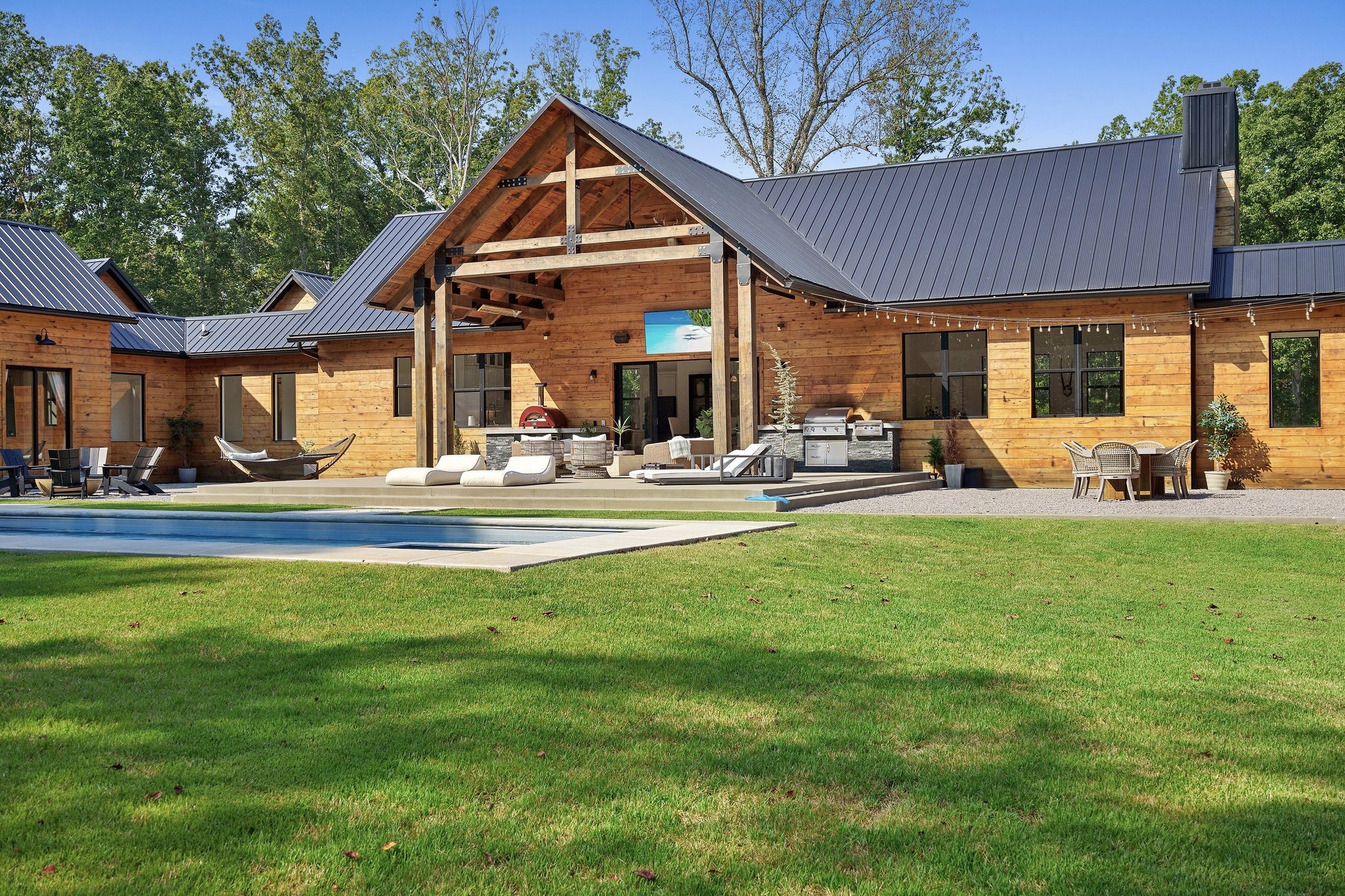 7638 Younger Creek Rd