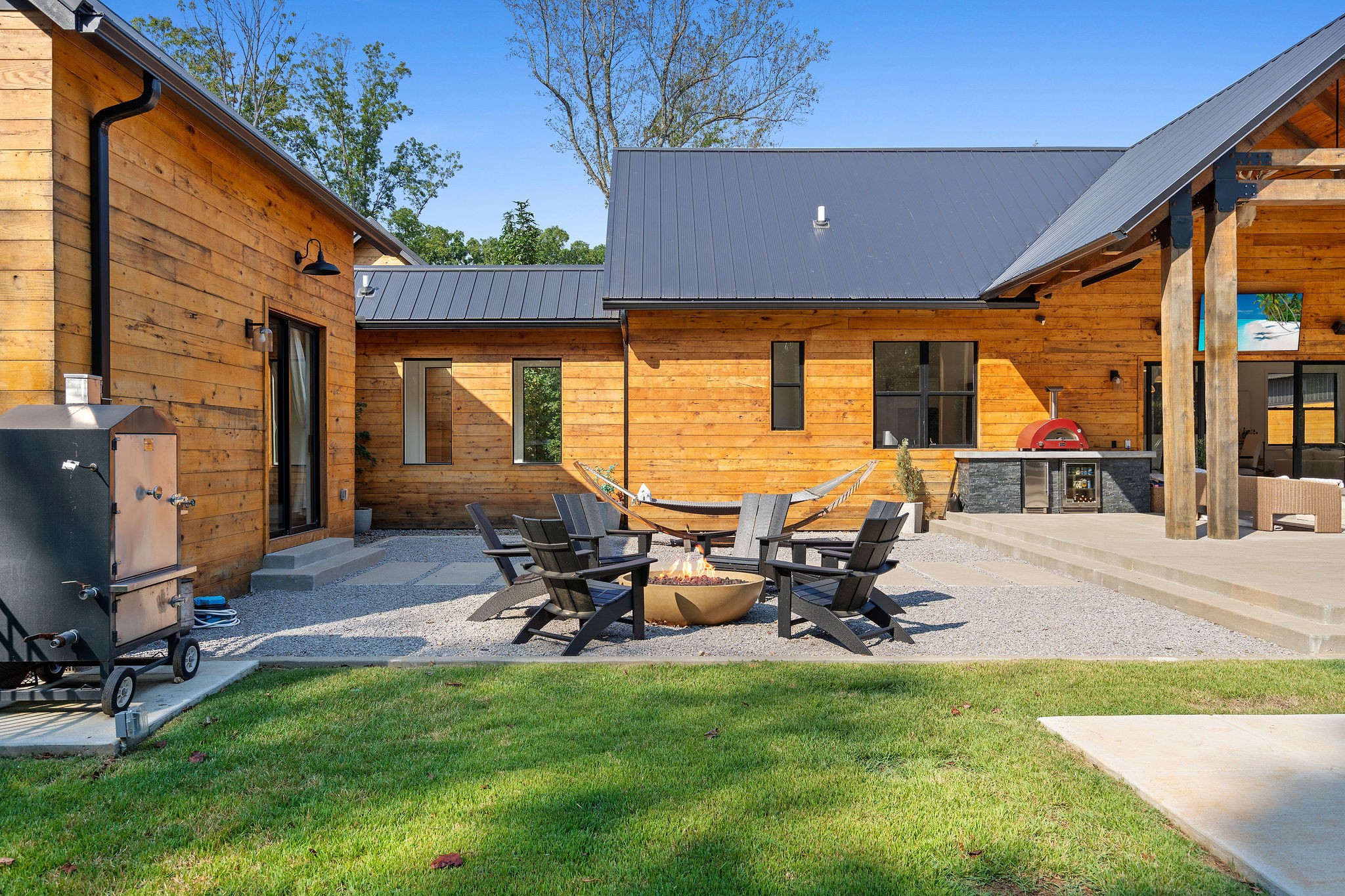 7638 Younger Creek Rd