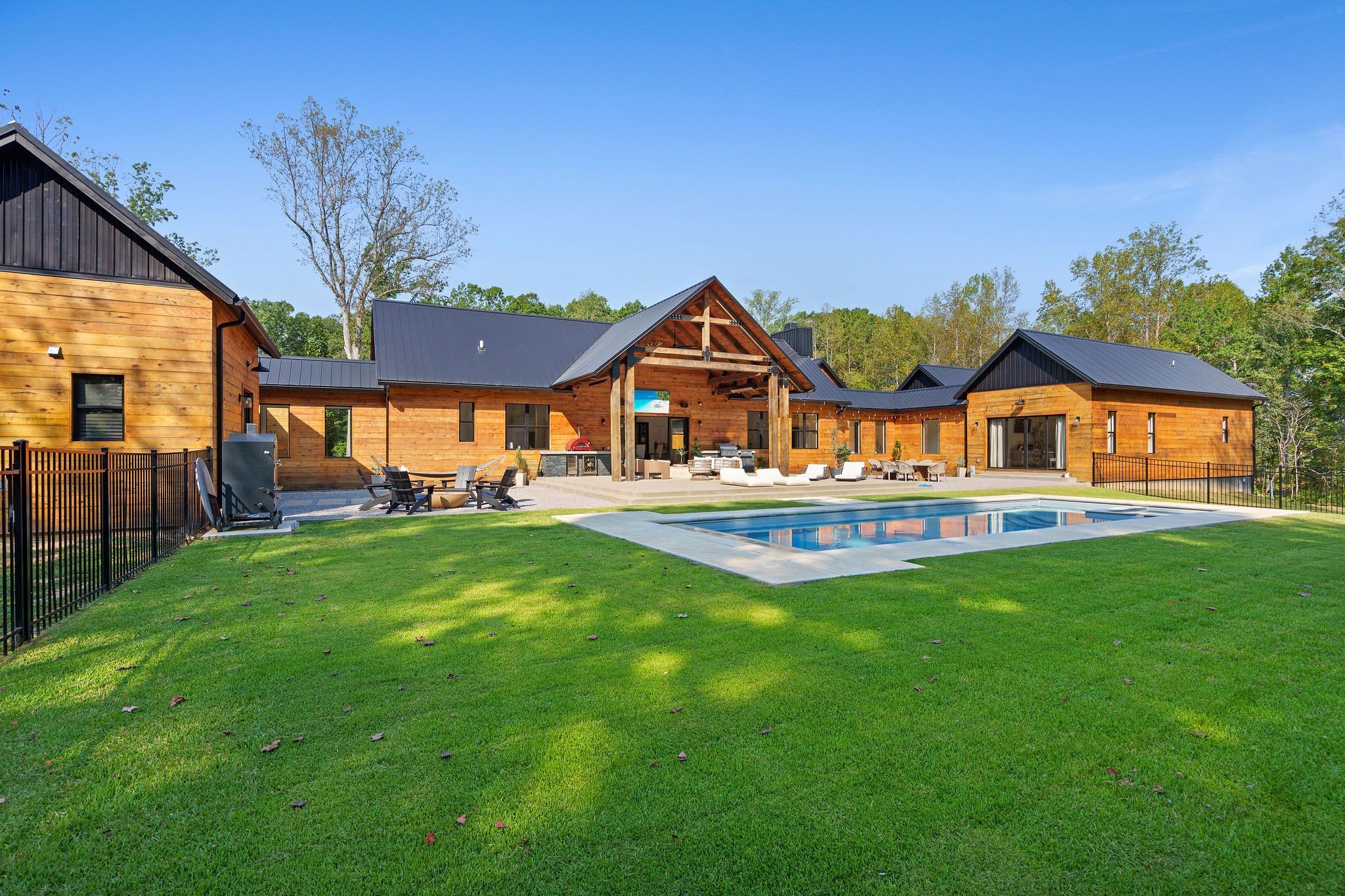 7638 Younger Creek Rd