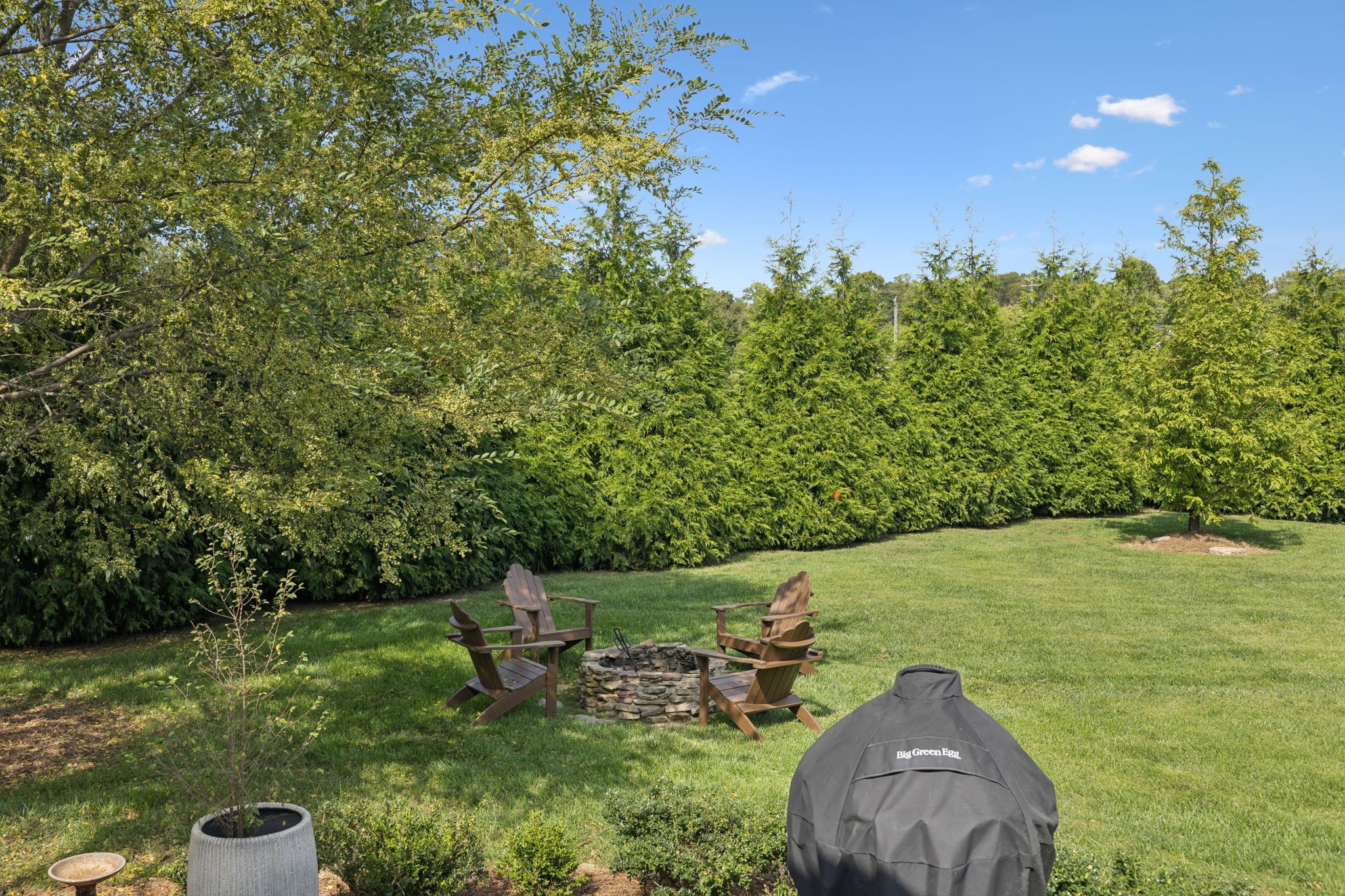 3632 Robbins Nest Rd