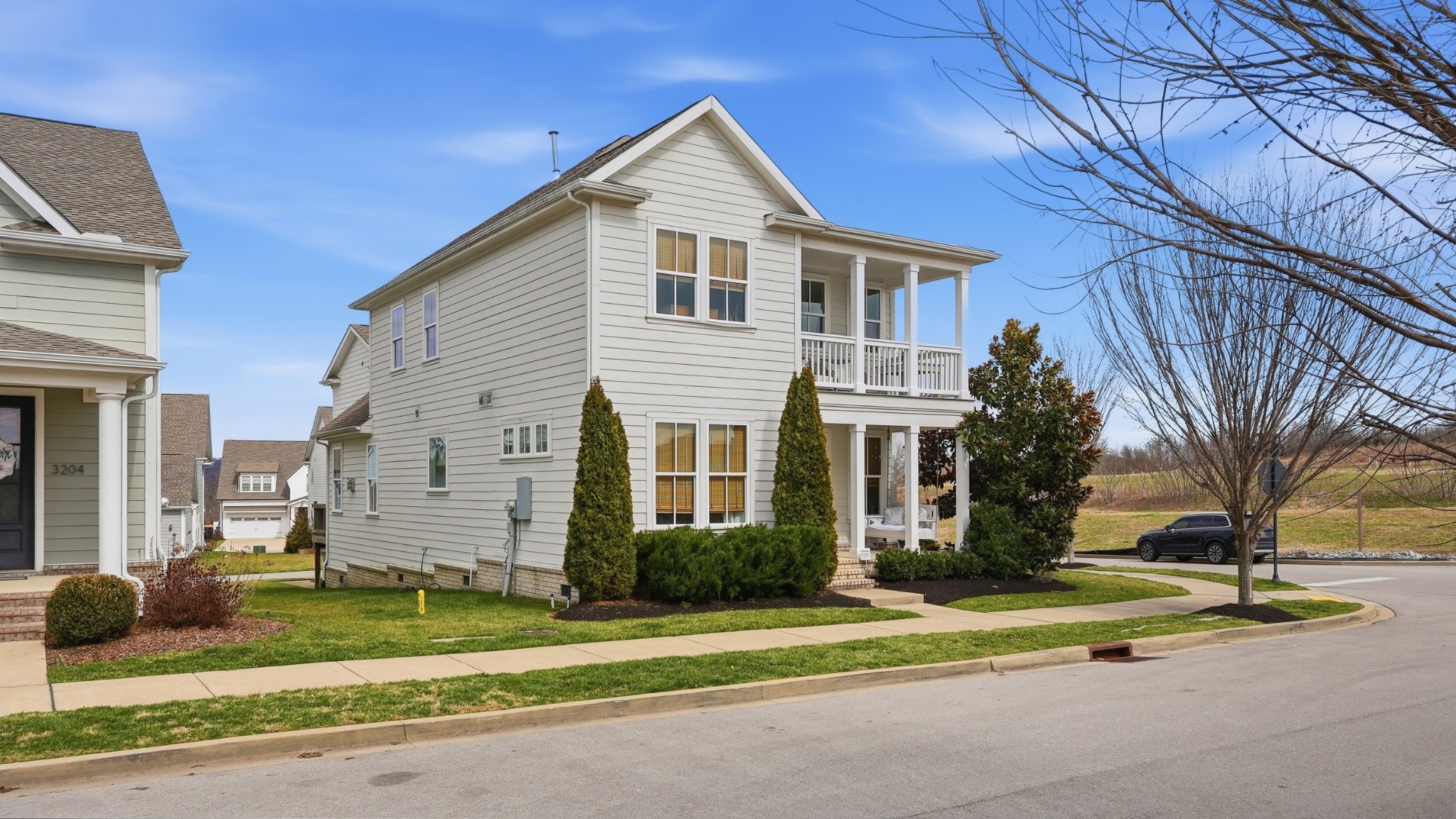 3200 Vinemont Dr
