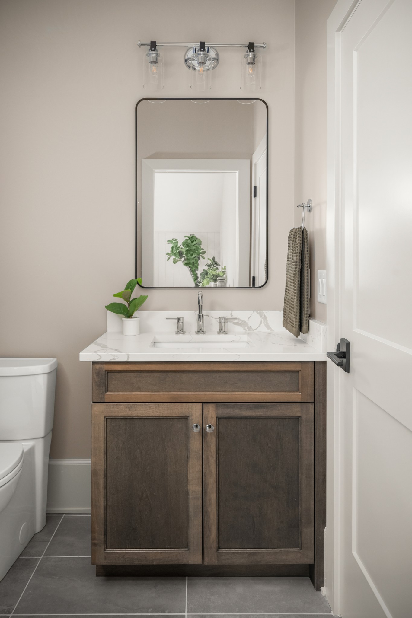 2572 Goose Creek Byp