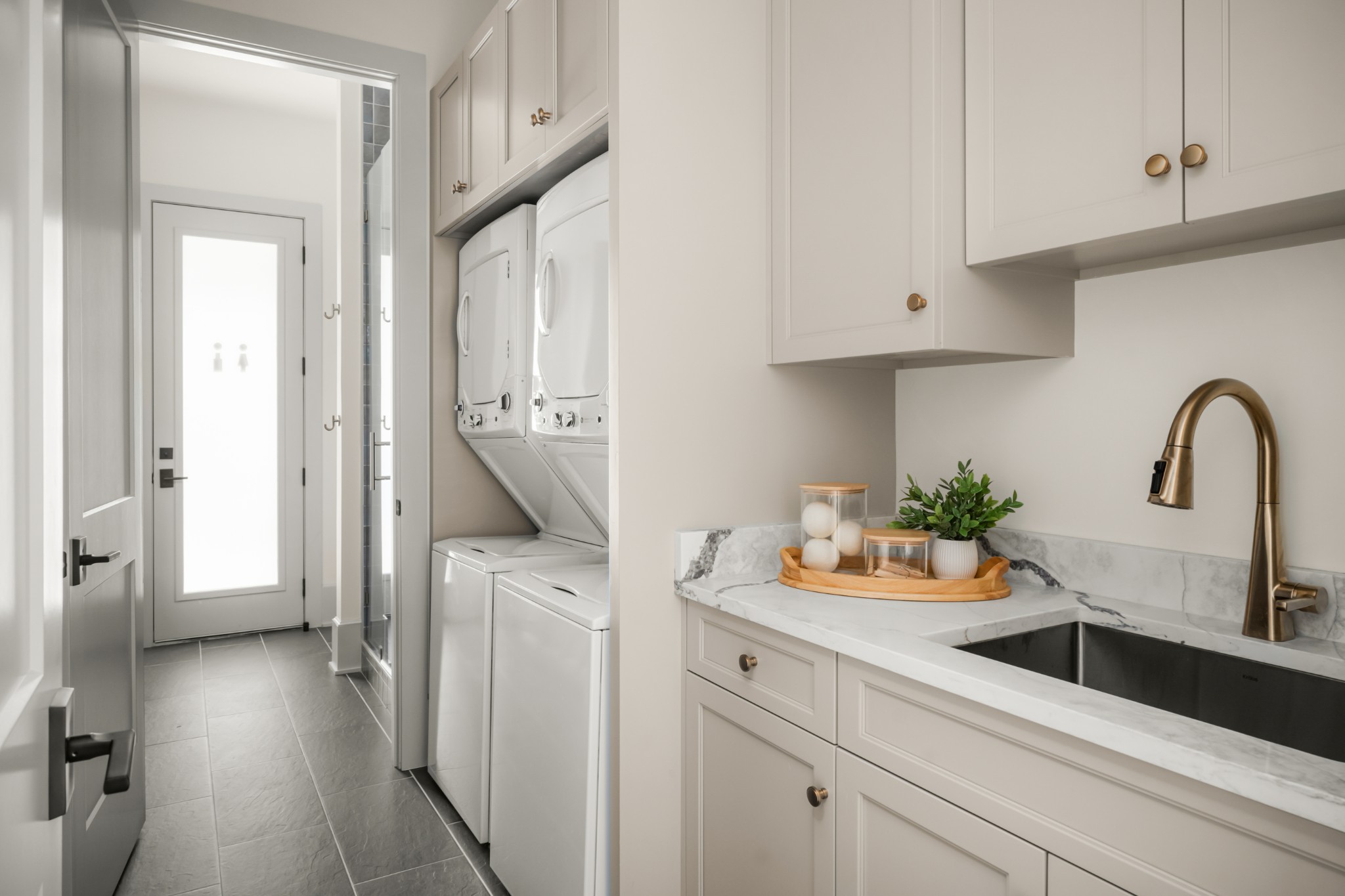 2572 Goose Creek Byp