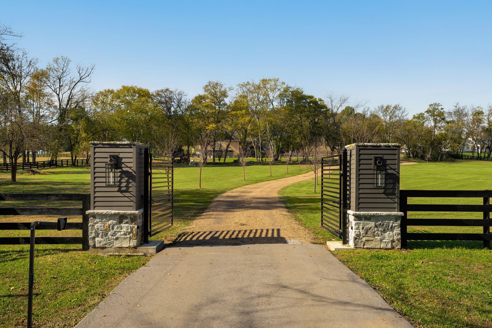 2572 Goose Creek Byp