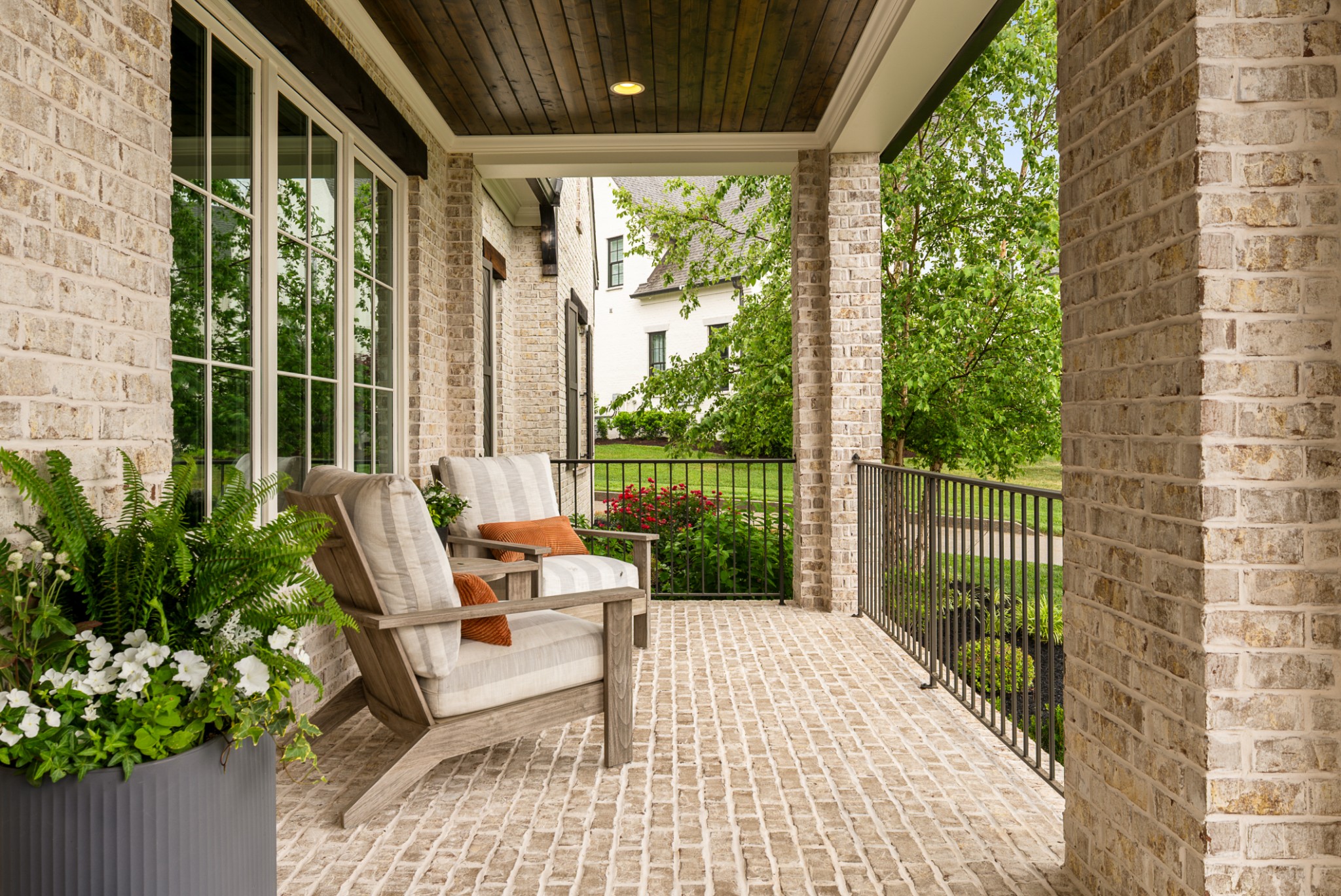 9264 Berwyn Ct