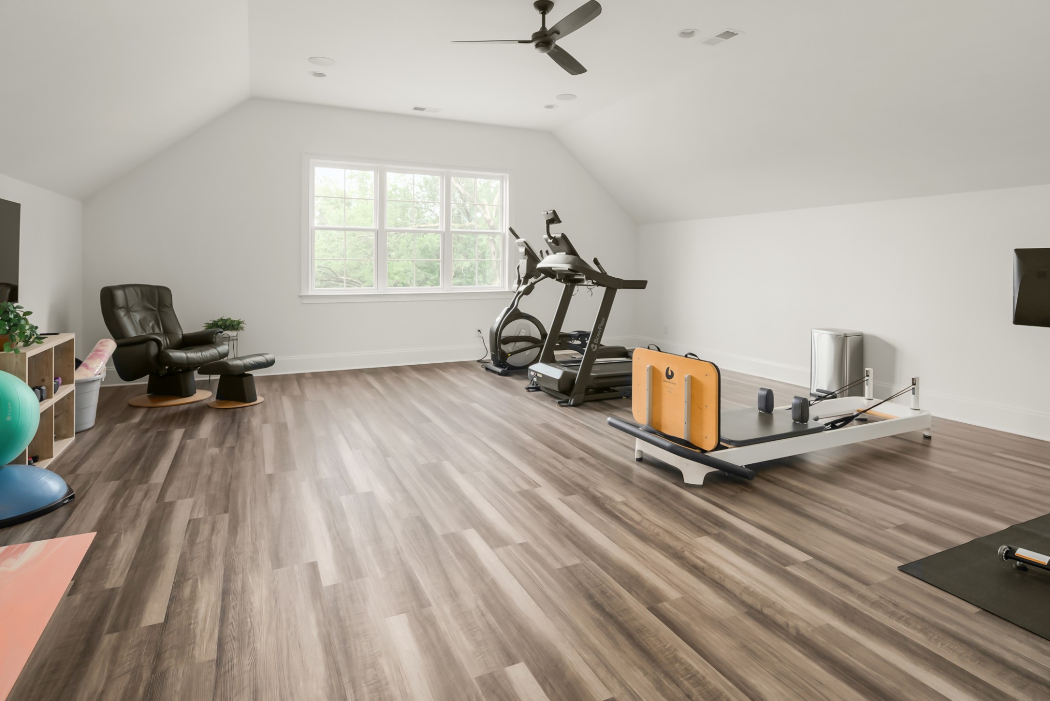 9264 Berwyn Ct