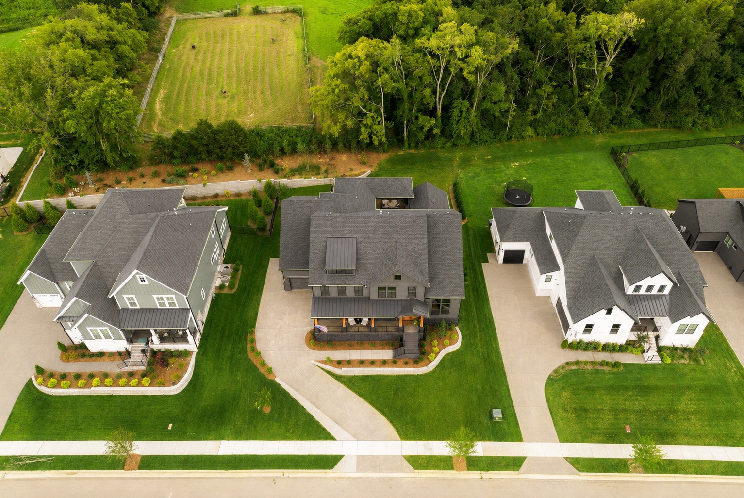 3392 Sarah Bee Ln