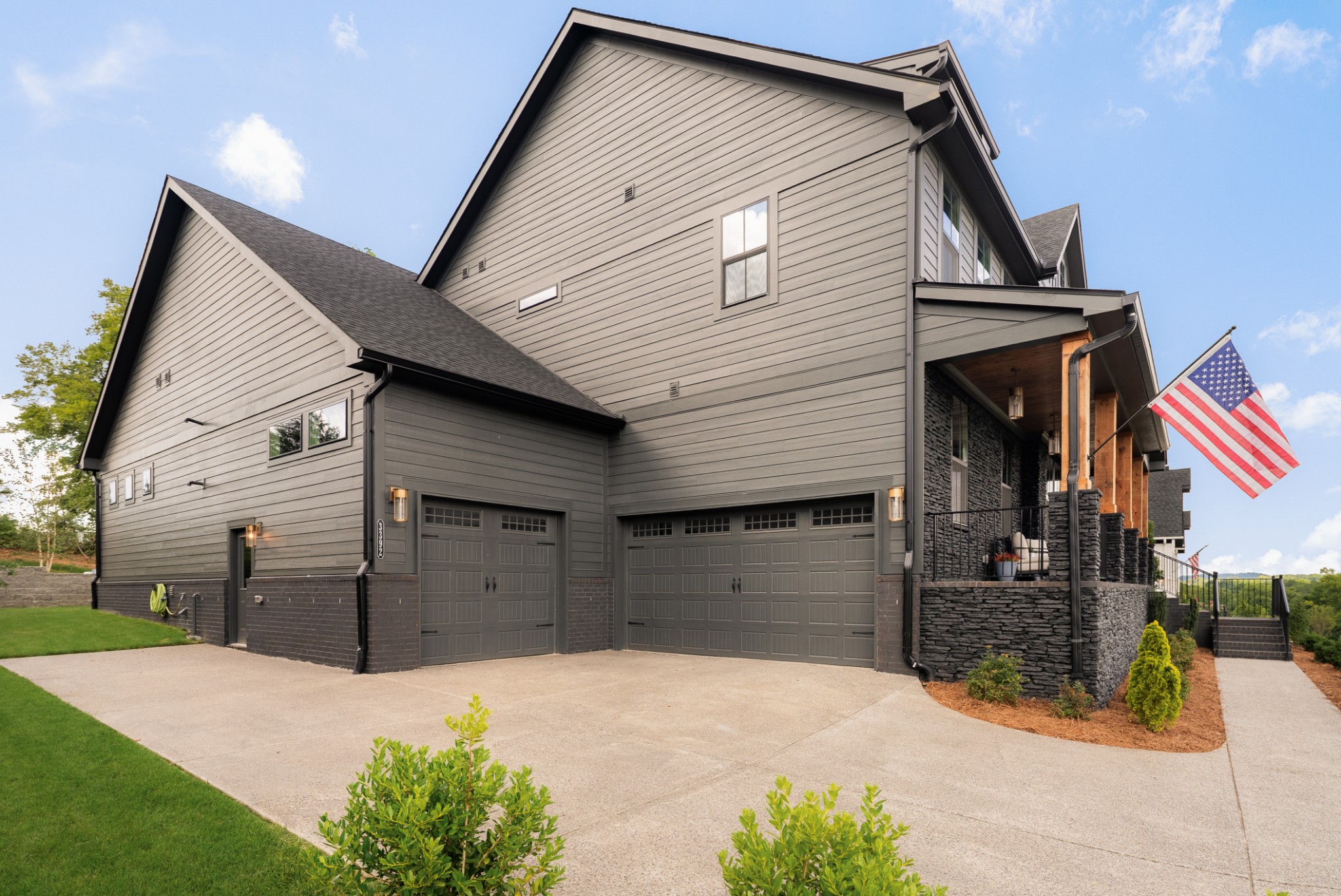 3392 Sarah Bee Ln
