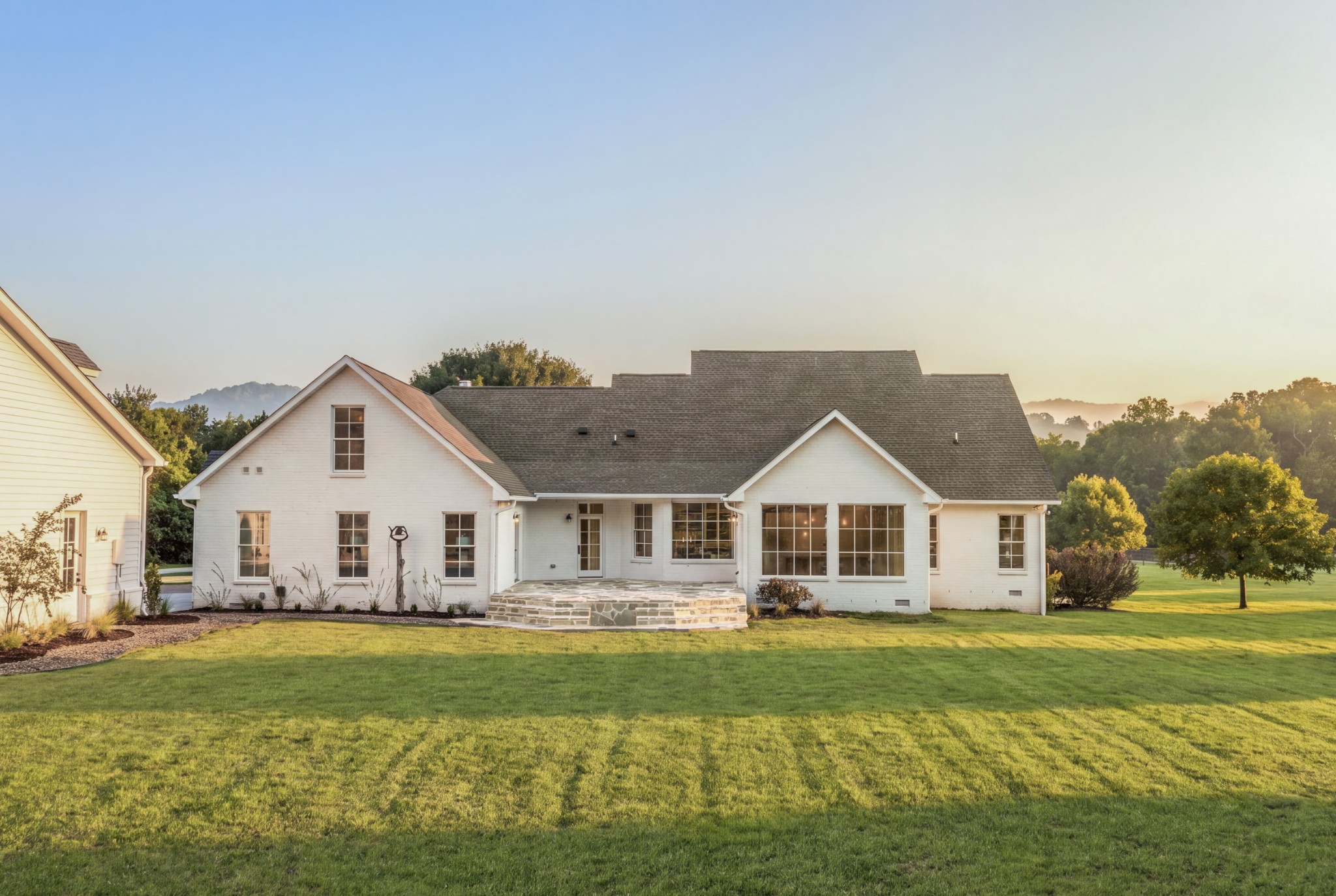 3287 Blazer Rd