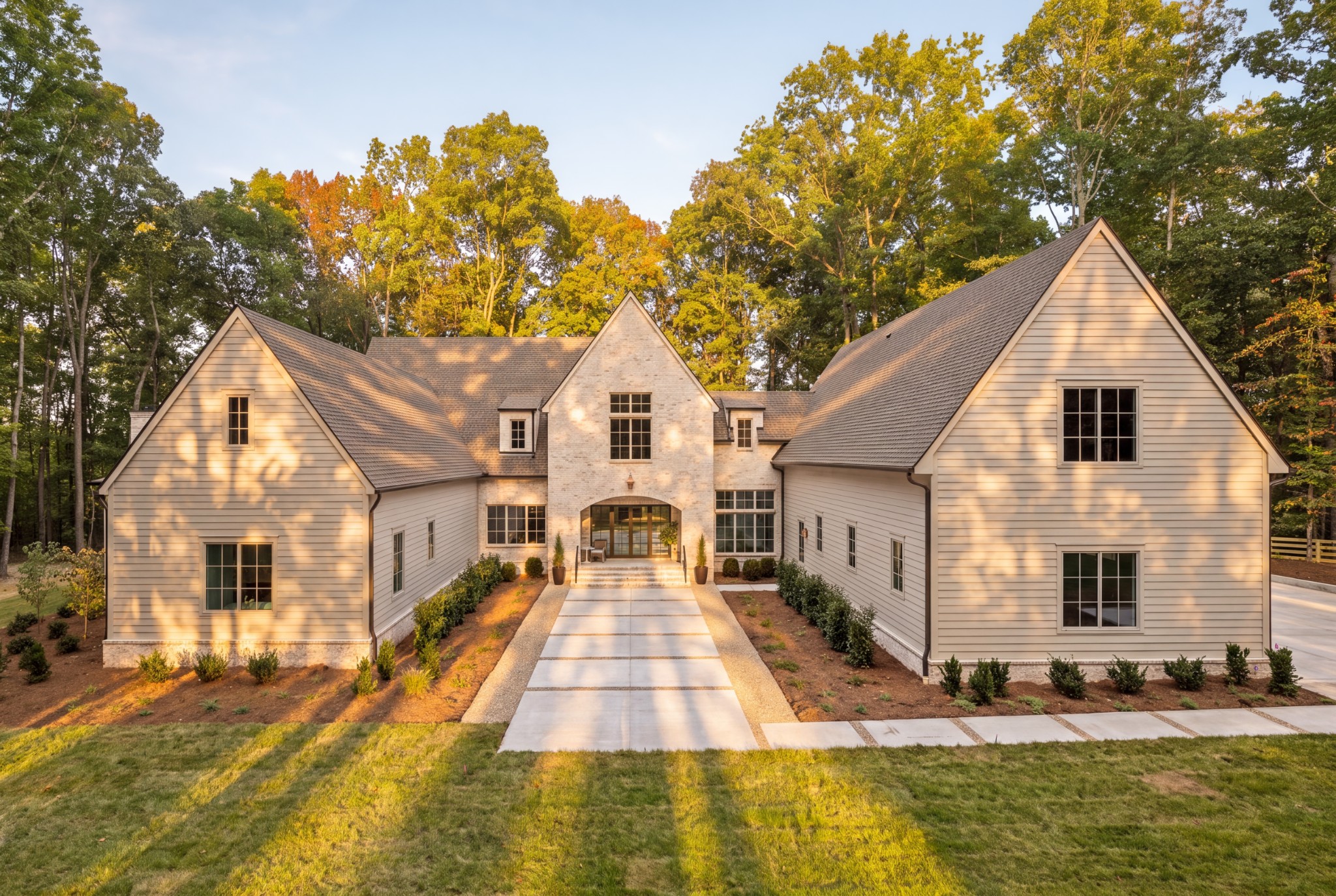 5900 Pinewood Rd
