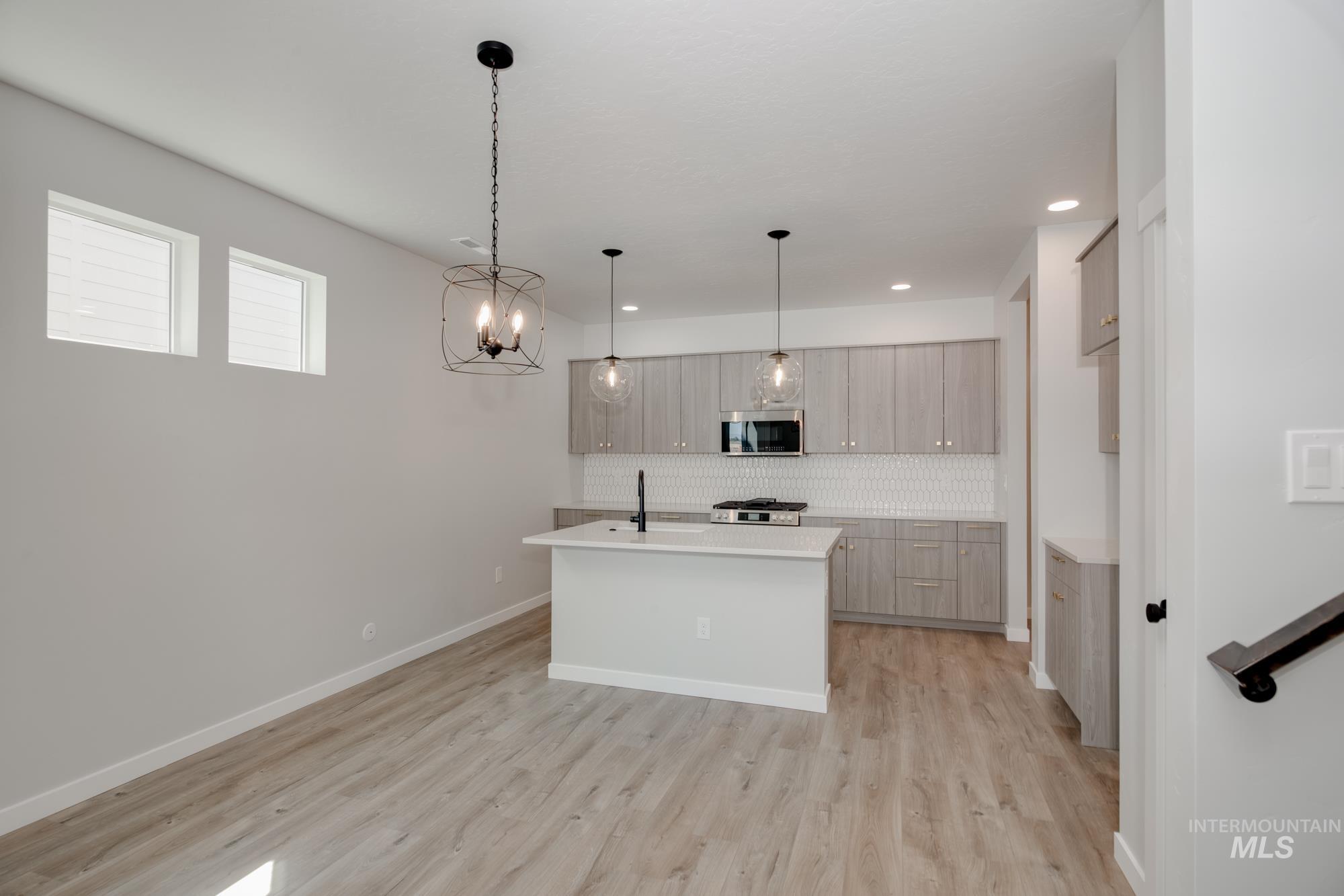 6734 S Cheyenne Ave.