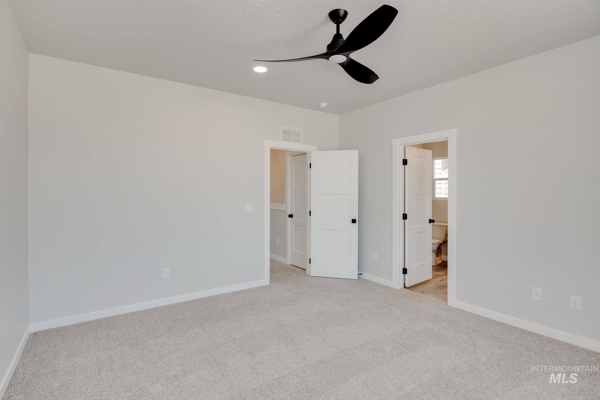 6734 S Cheyenne Ave.