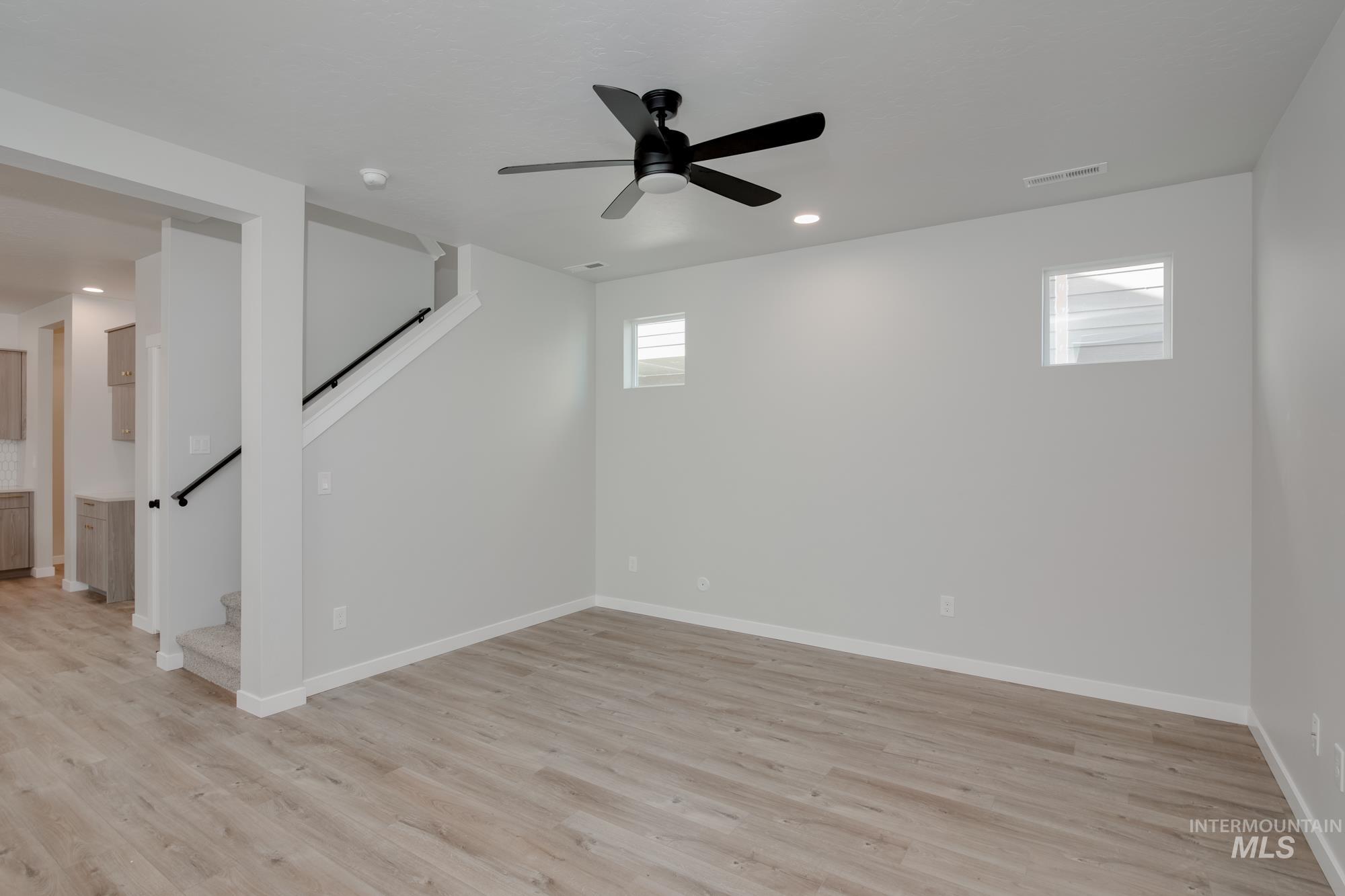 6734 S Cheyenne Ave.