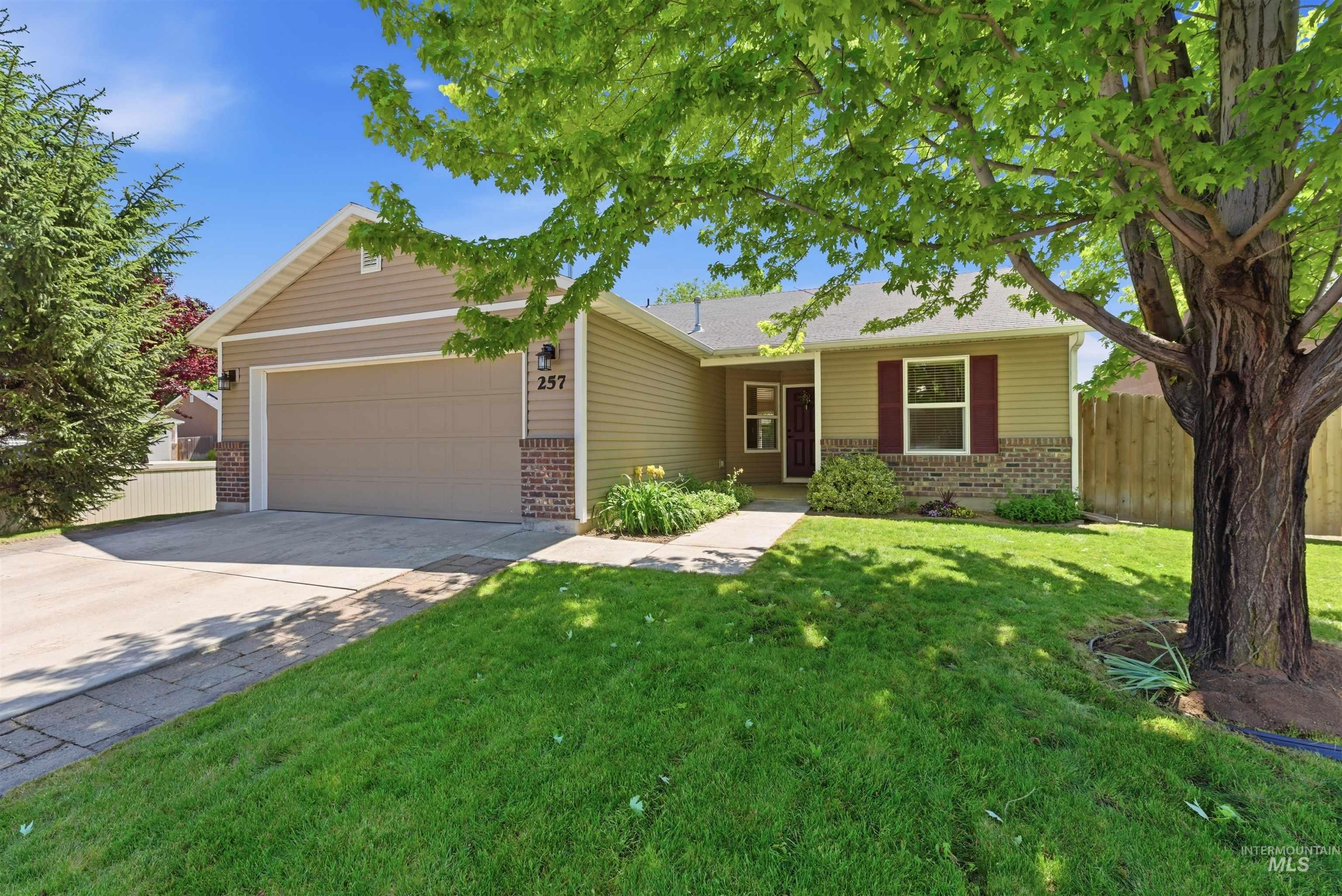 257 E Havasupai St.