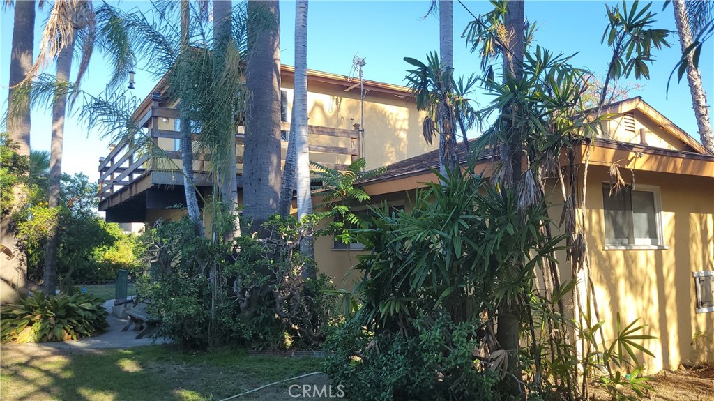2507 E Banyan Court
