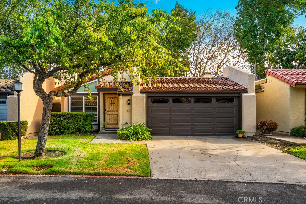 42 Del Sol Court