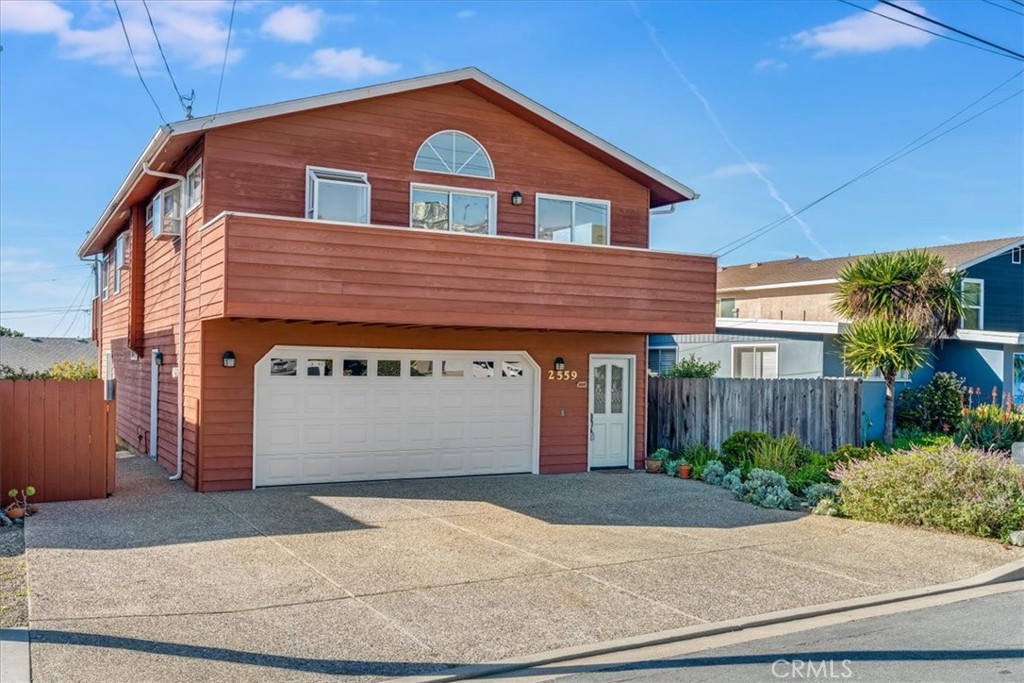 2559 Greenwood