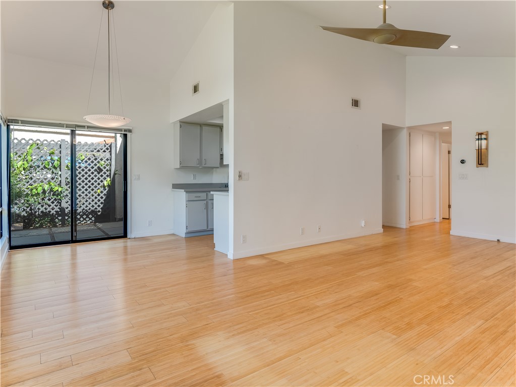 21 Vista Lane