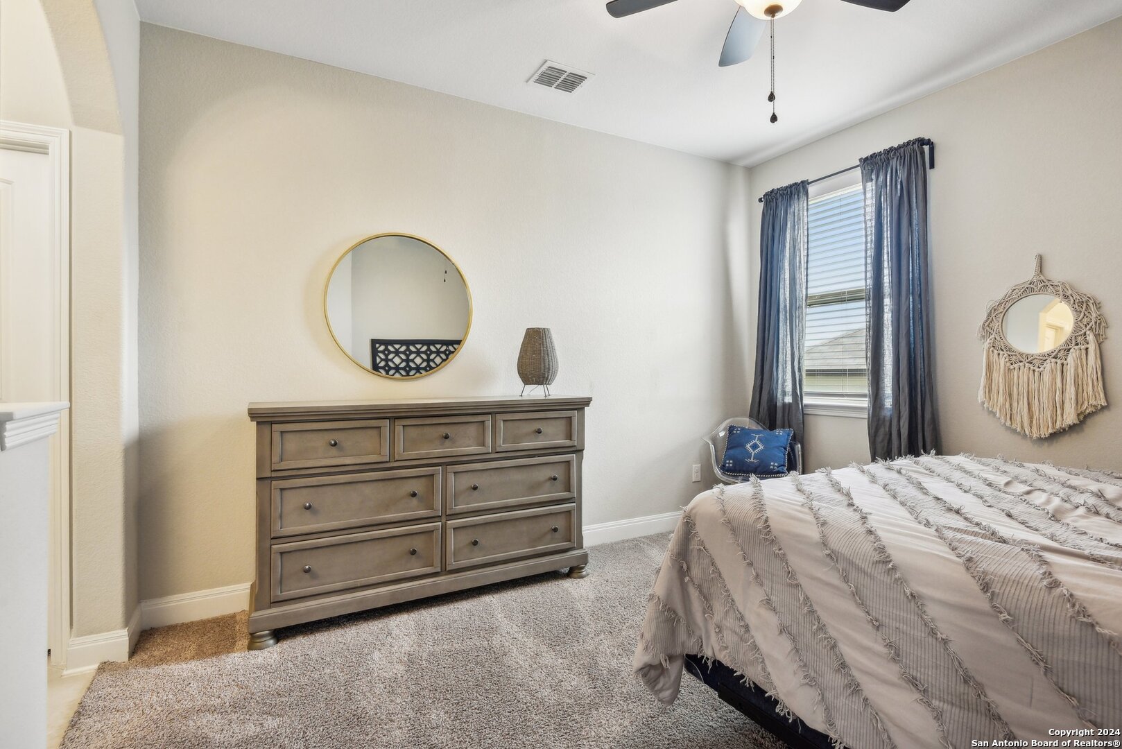 2809 ASHWOOD