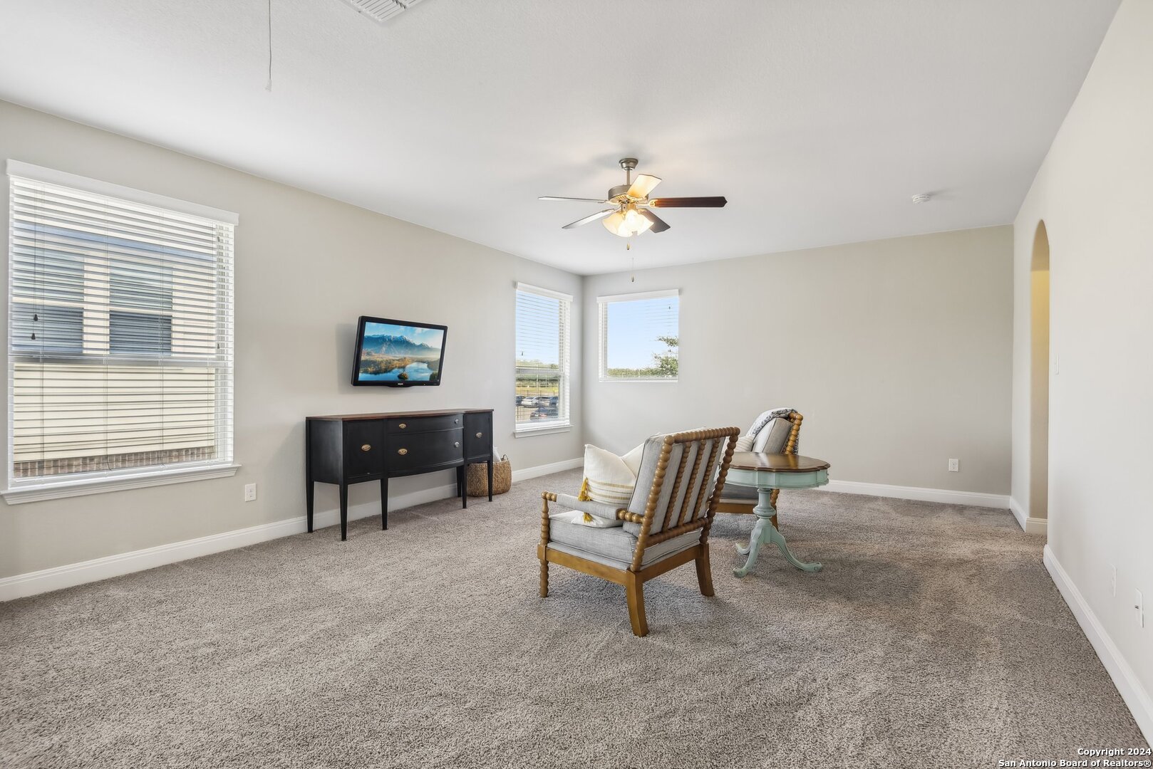 2809 ASHWOOD