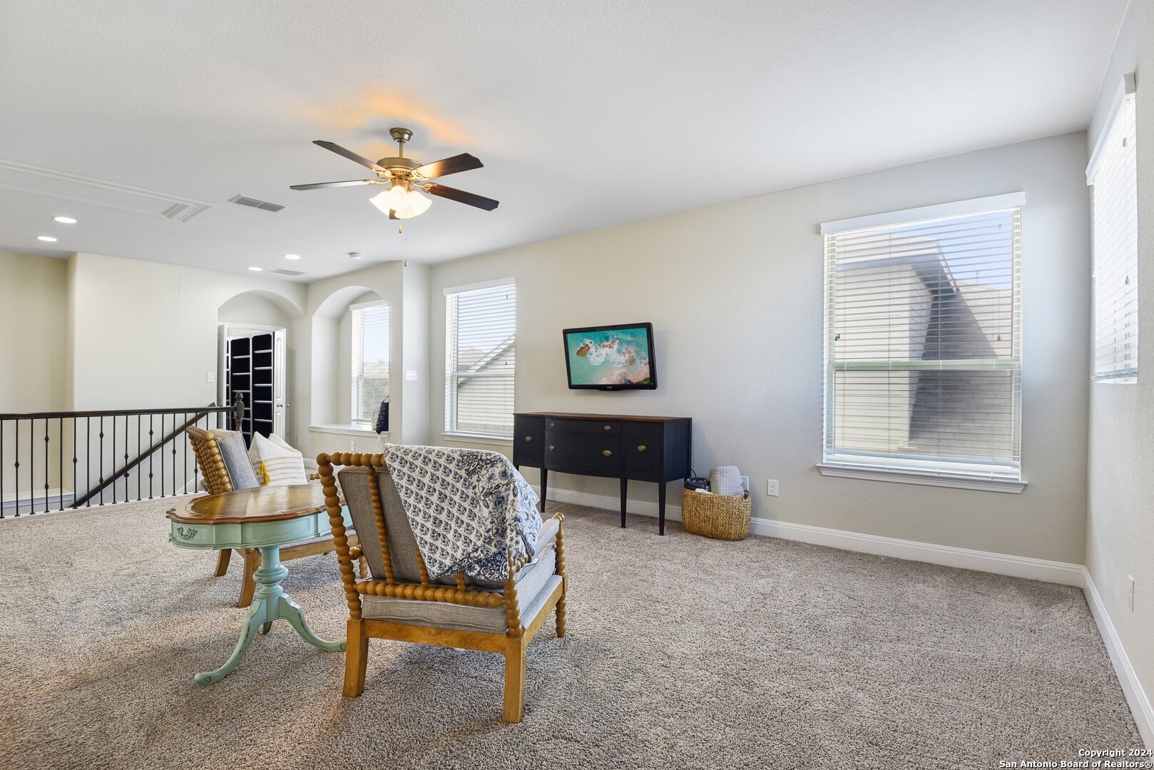 2809 ASHWOOD