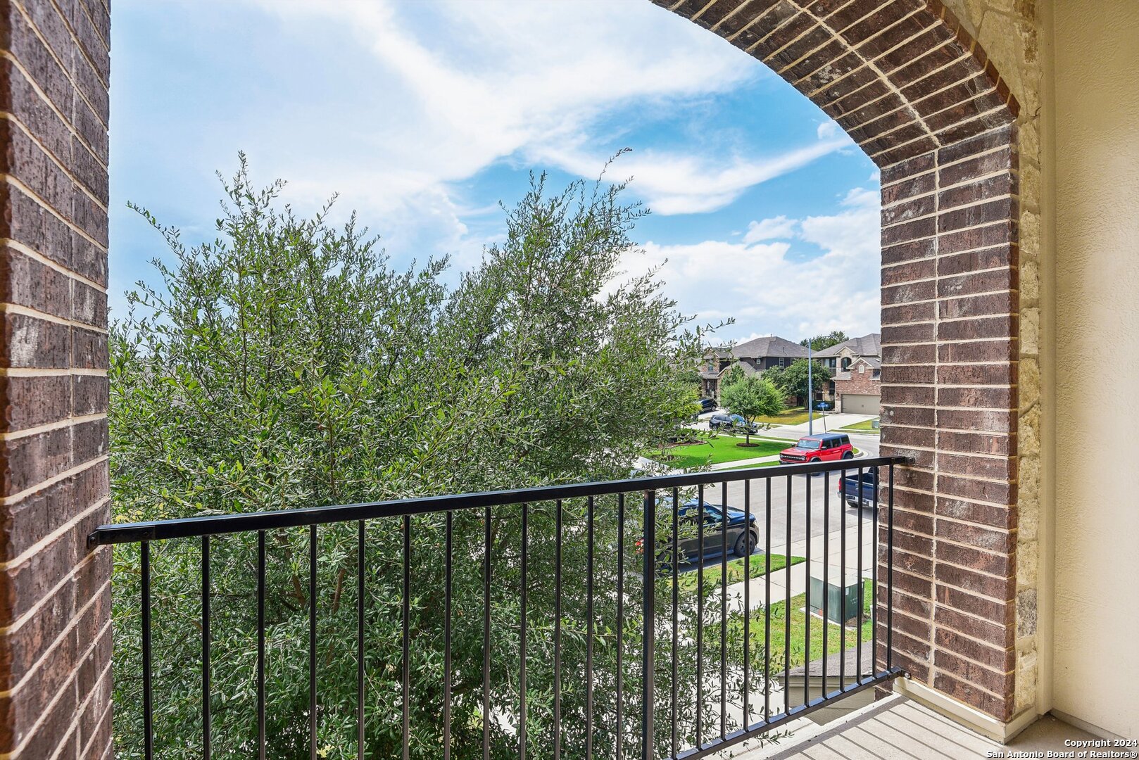 2809 ASHWOOD
