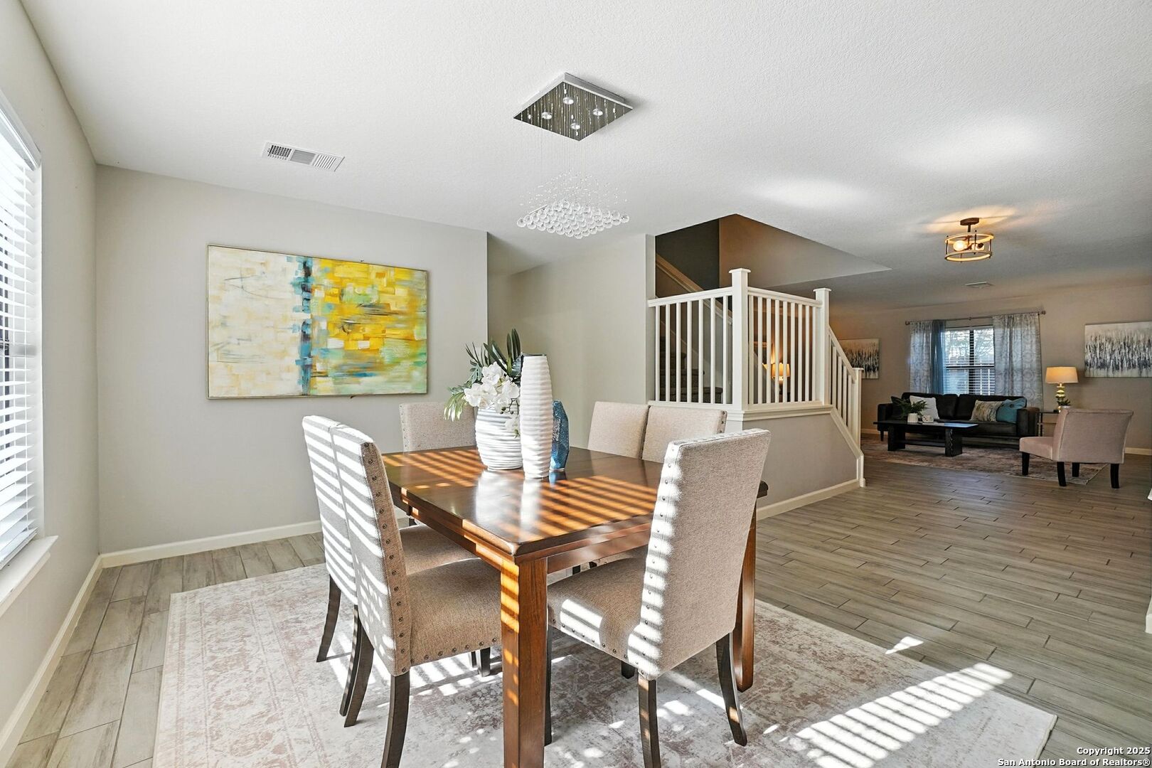 2218 Newoak