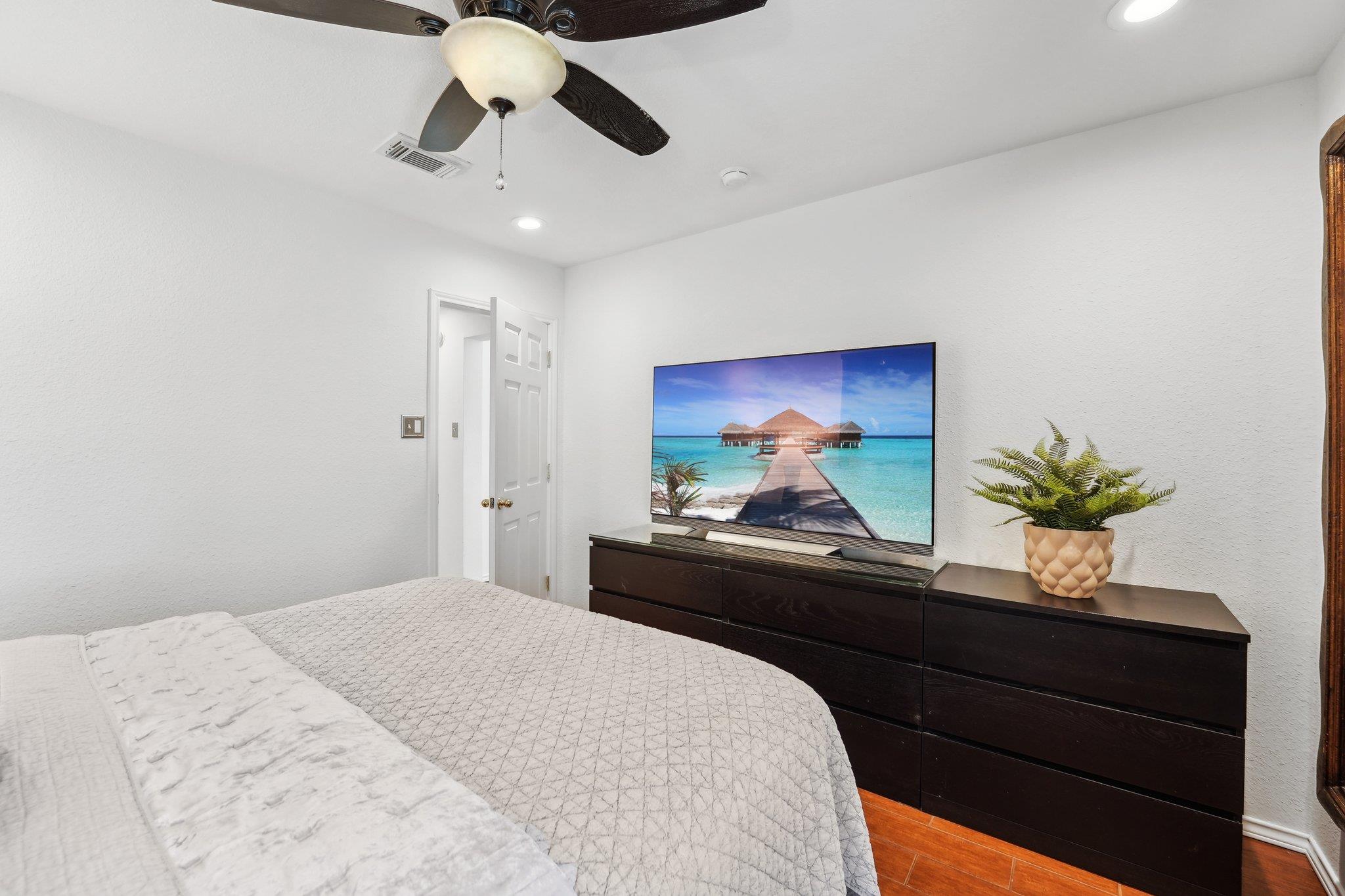 111 Hiver Circle CIR